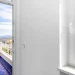 Maison Blue