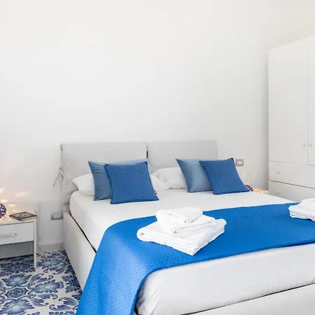 Maison Blue Lägenhet *