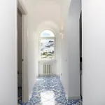Maison Blue * Capri