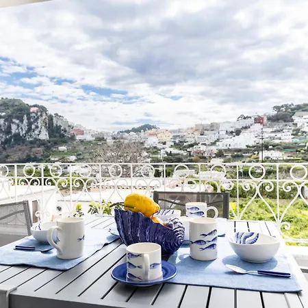 Maison Blue Daire