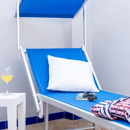 Maison Blue Capri
