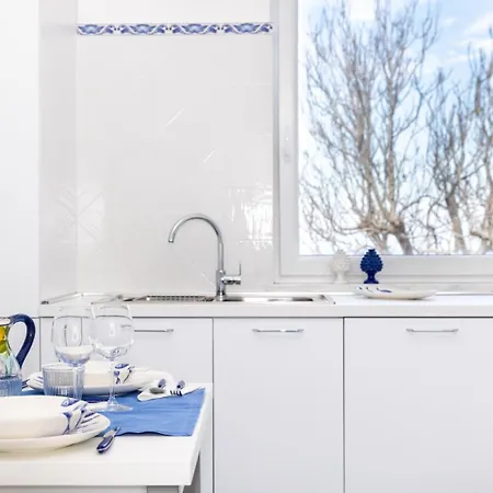 Maison Blue