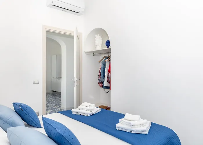 Maison Blue Apartment *